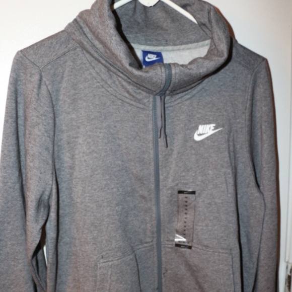 Nike Jackets & Blazers - SZ M NIKE GRAY FLEECE ZIP UP JACKET NWT